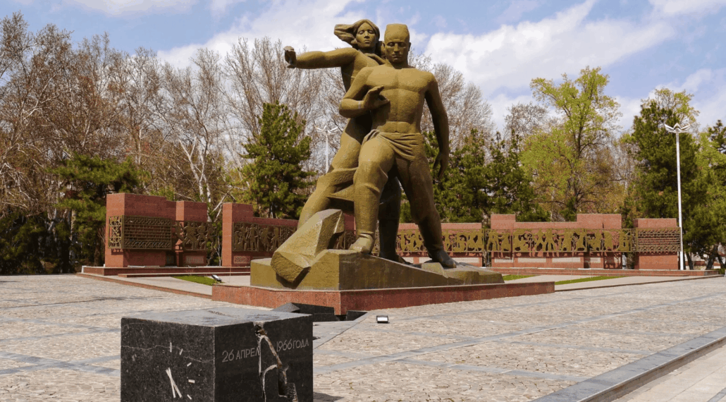 Taschkent Denkmal für die Opfer des Erdbebens 1966