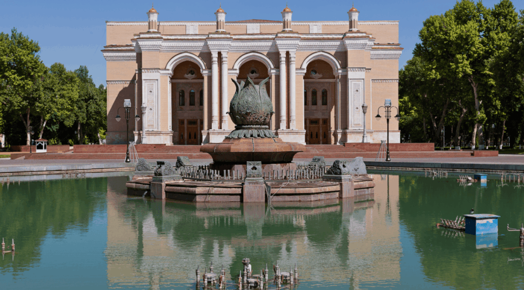 Taschkent Navoi Theater
